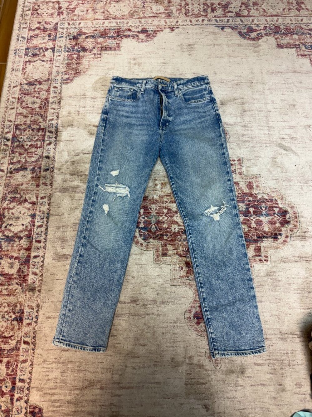 Joe's Jeans  the Luna Women Ripped high rise Jeans Size 29 In Great Shape